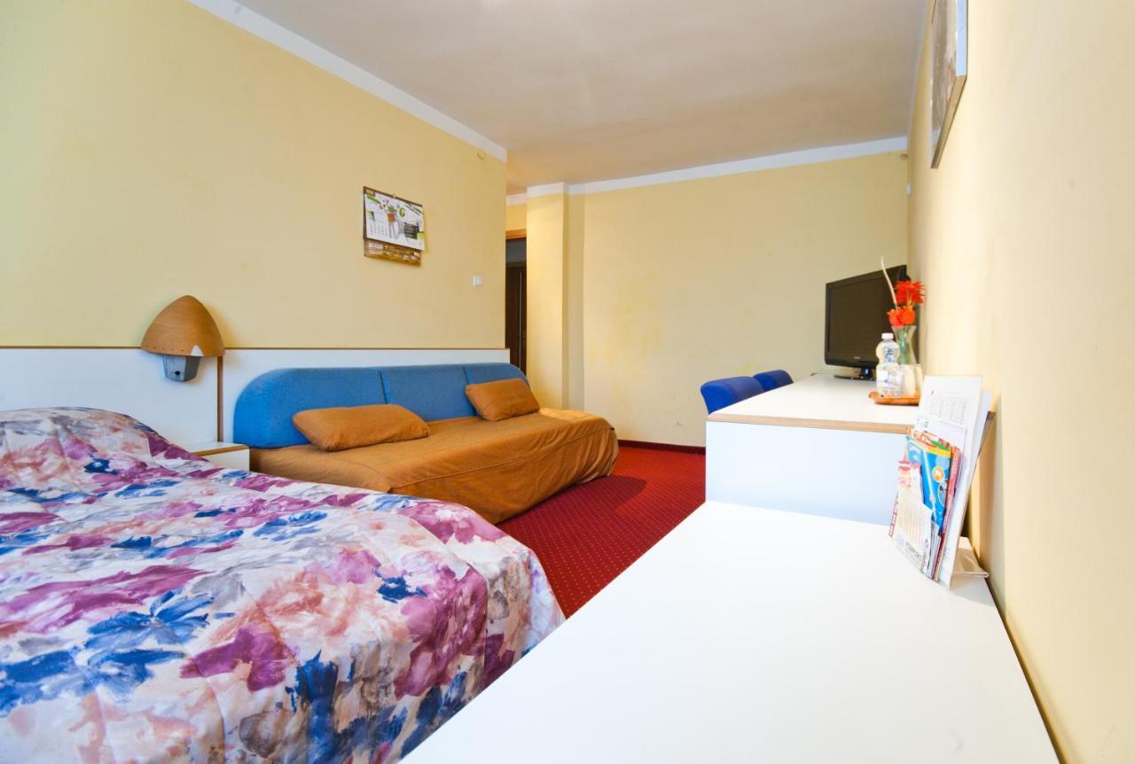 Hostel Malinowski City Gliwice Exterior photo