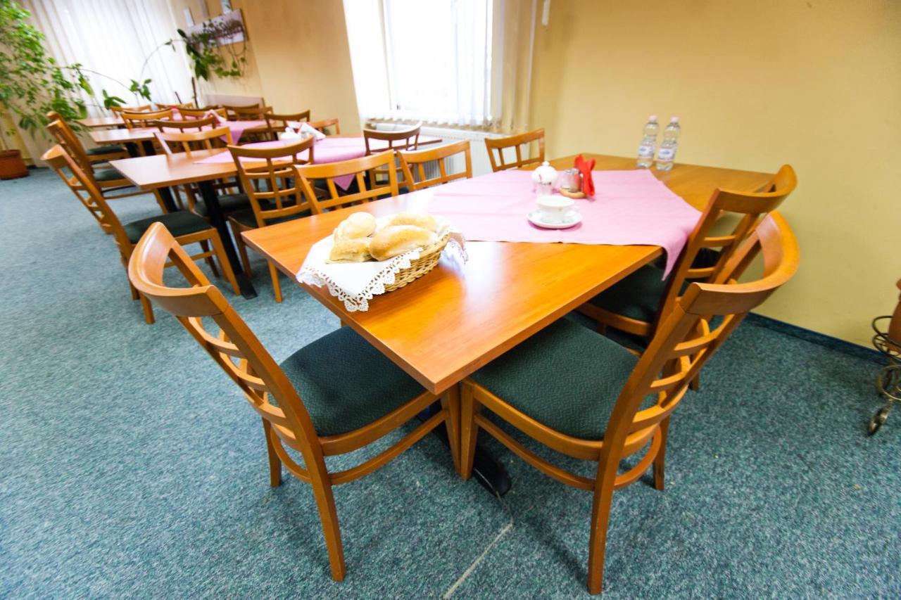Hostel Malinowski City Gliwice Exterior photo