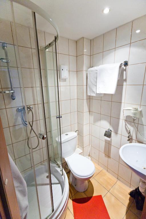Hostel Malinowski City Gliwice Room photo
